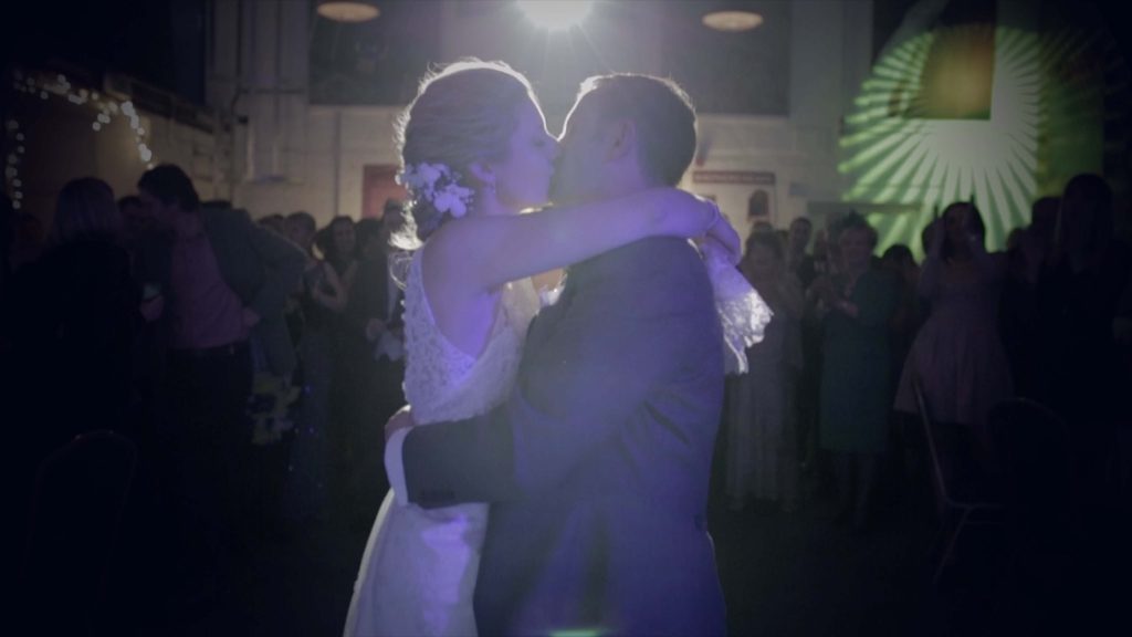 wedding, married couple, kiss, first dance